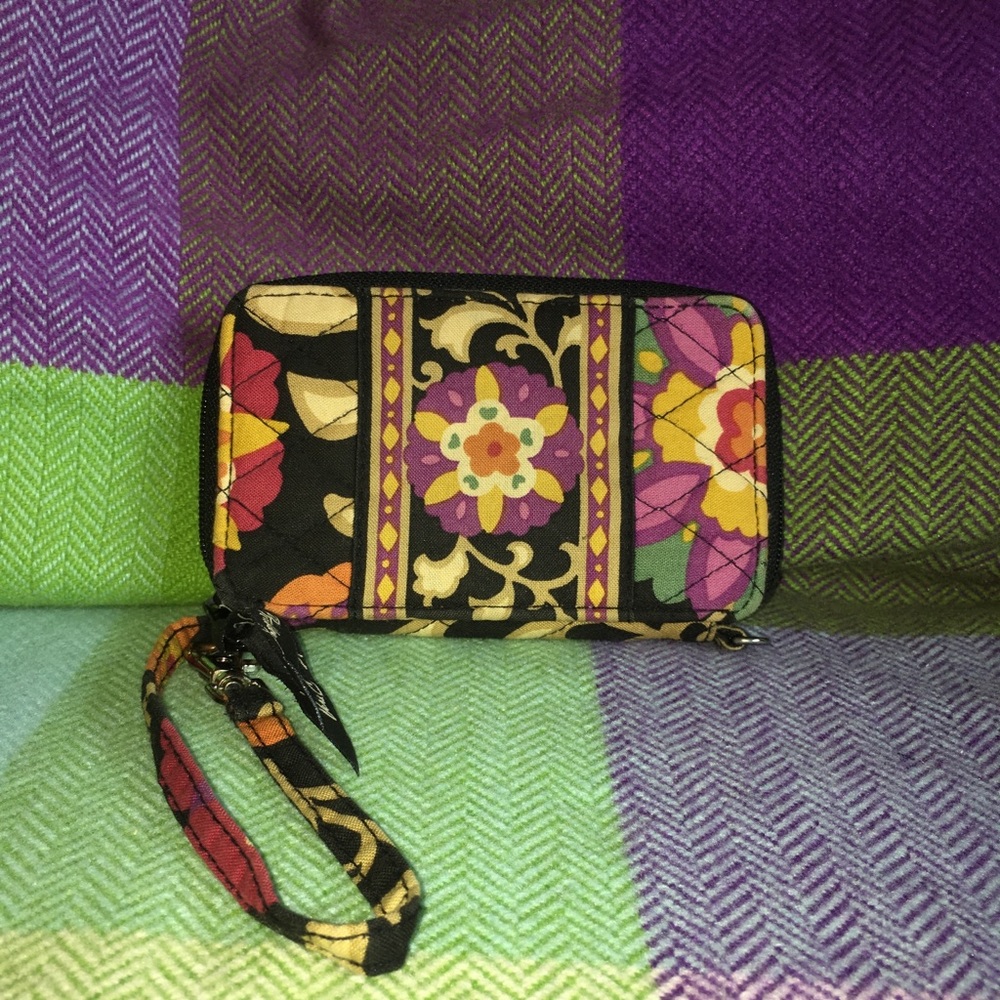 VERA BRADLEY Wristlet Wallet in Suzani